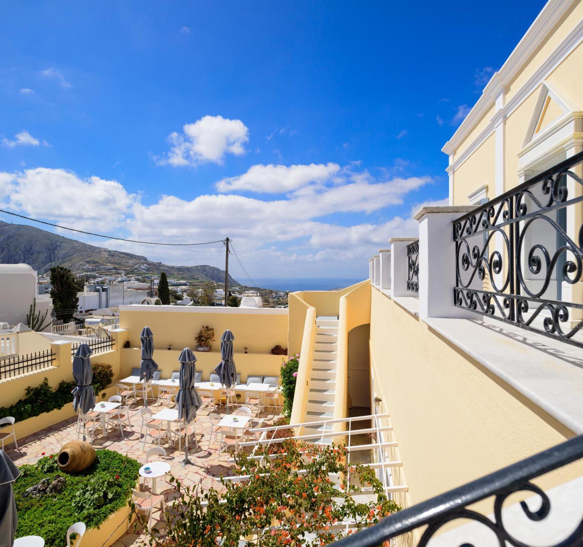 Hotel Ikio Concept Santorini Pýrgos Esterno foto