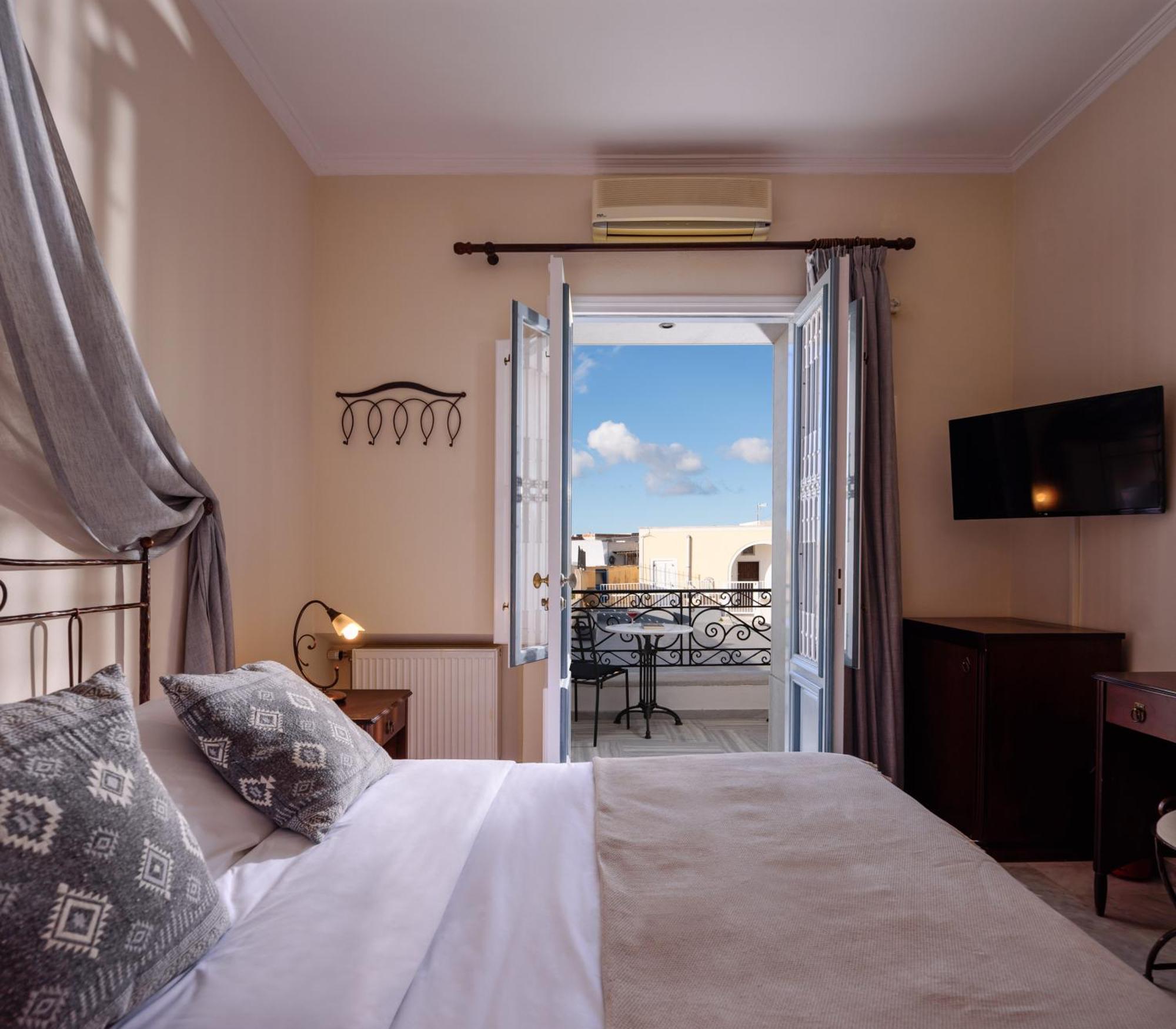 Hotel Ikio Concept Santorini Pýrgos Esterno foto